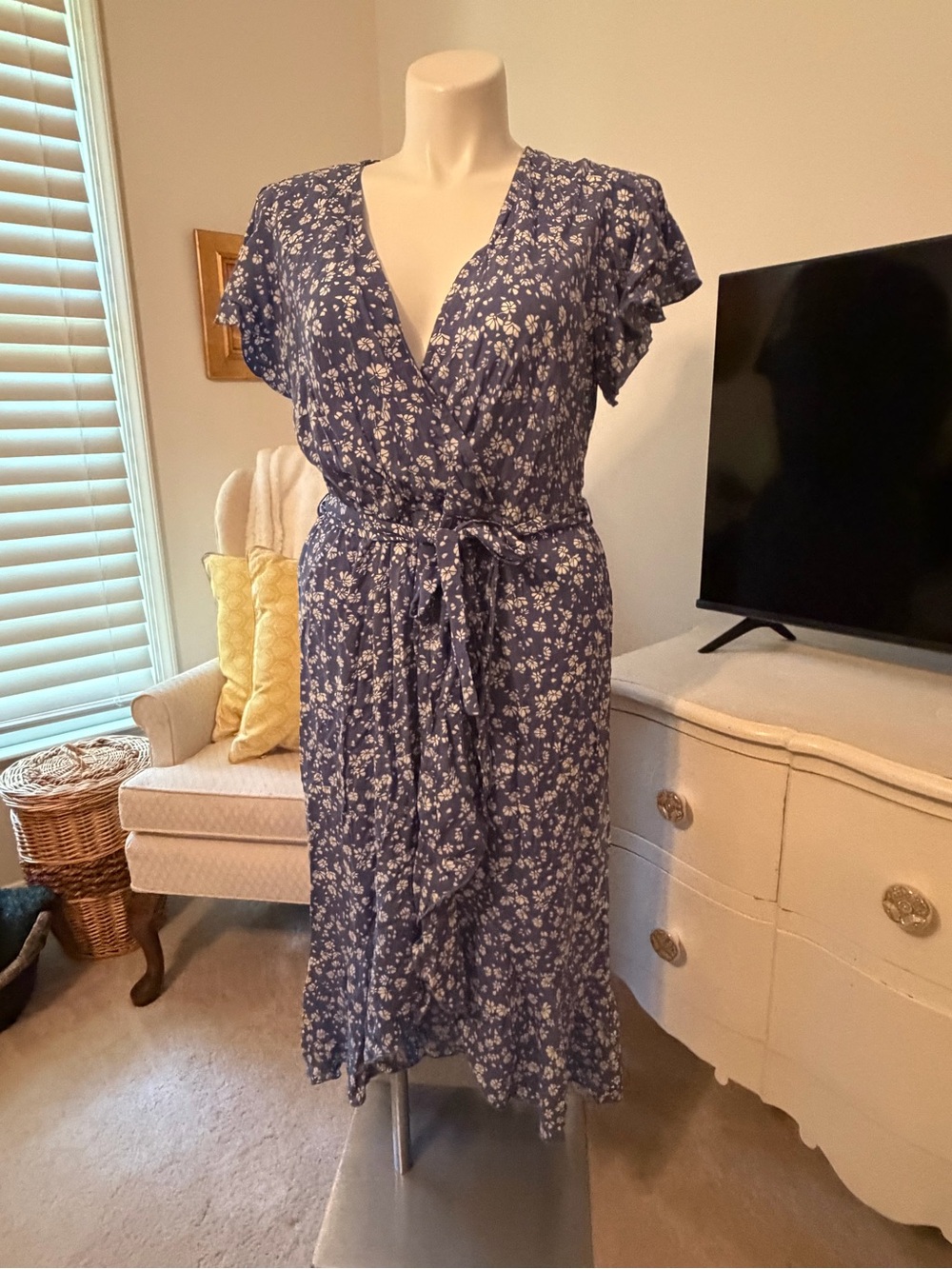 Zesica Blue Floral Wrap Midi Dress with Tie Waist XL NWT